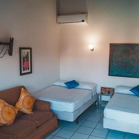 Courtesy Apartments Aruba اورانجستاد المظهر الخارجي الصورة