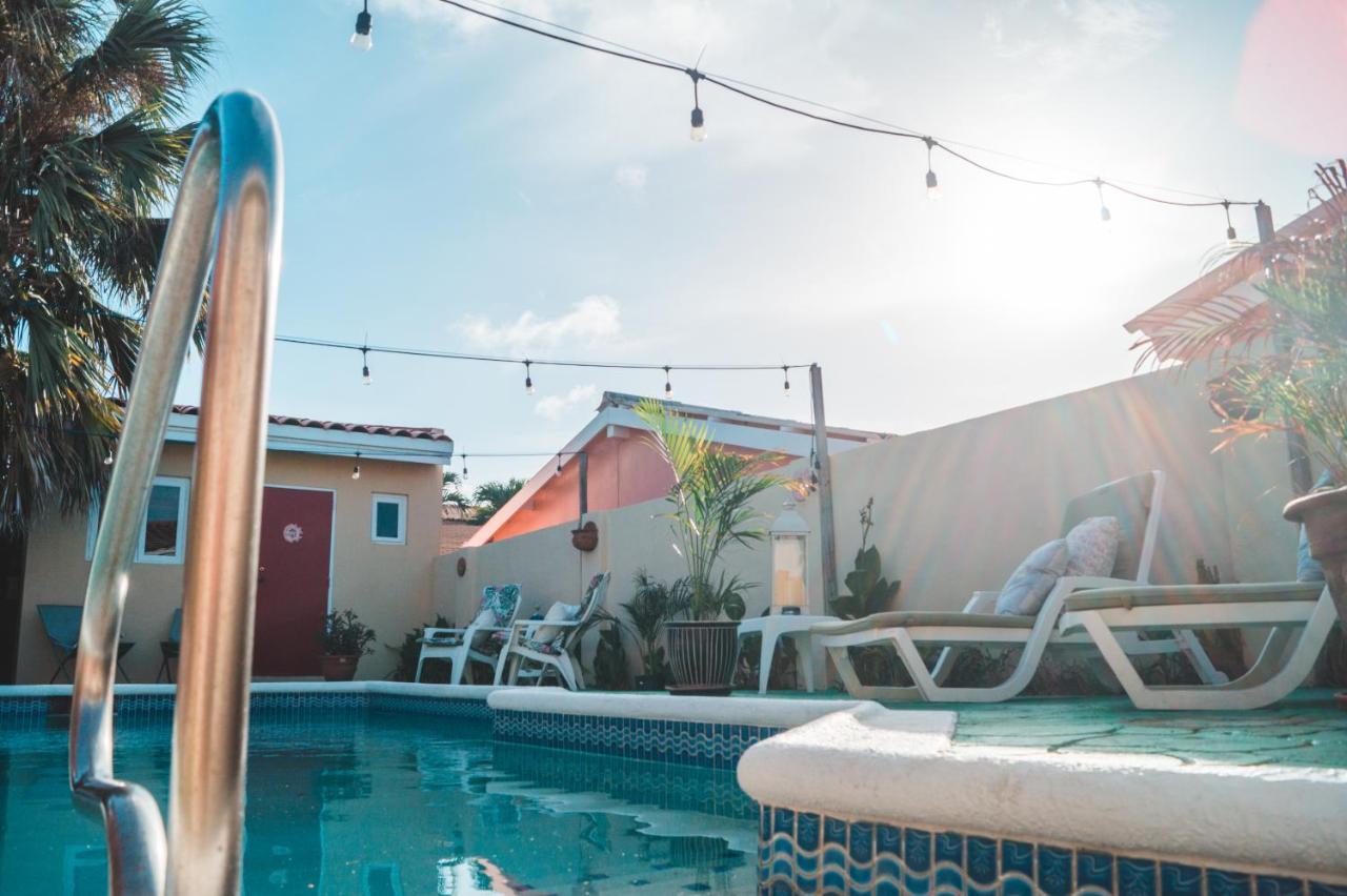 Courtesy Apartments Aruba اورانجستاد المظهر الخارجي الصورة